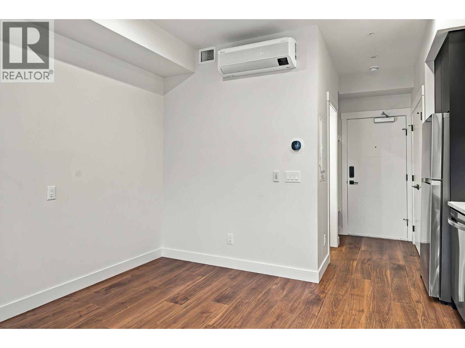 1280 Sutherland Avenue Unit# 515