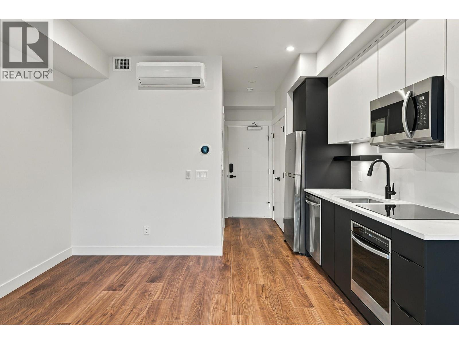 1280 Sutherland Avenue Unit# 515