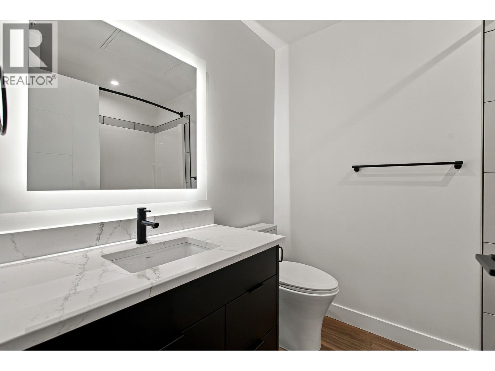 1280 Sutherland Avenue Unit# 515