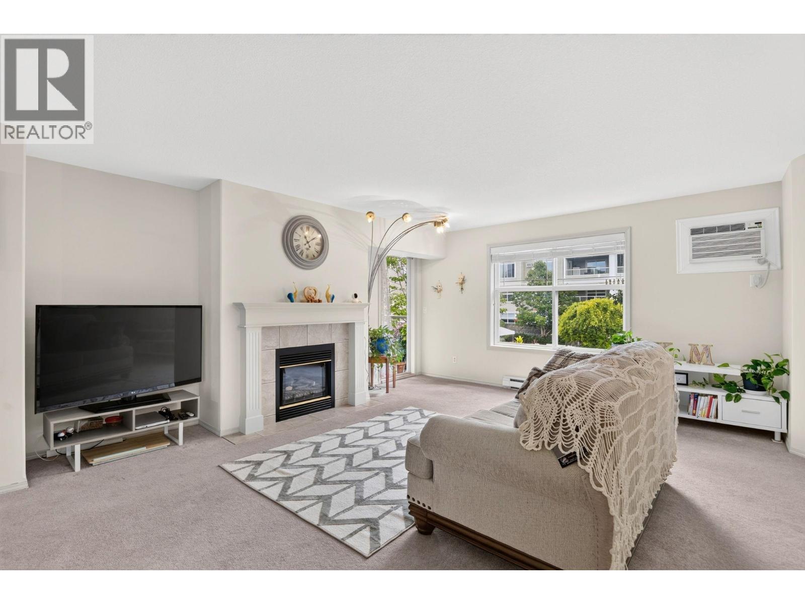 555 Houghton Road Unit# 219