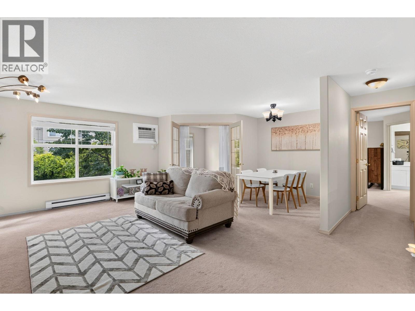 555 Houghton Road Unit# 219