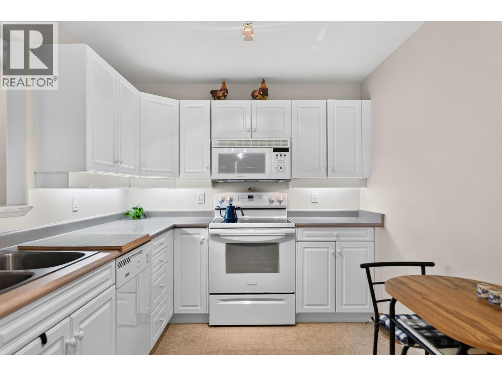 555 Houghton Road Unit# 219