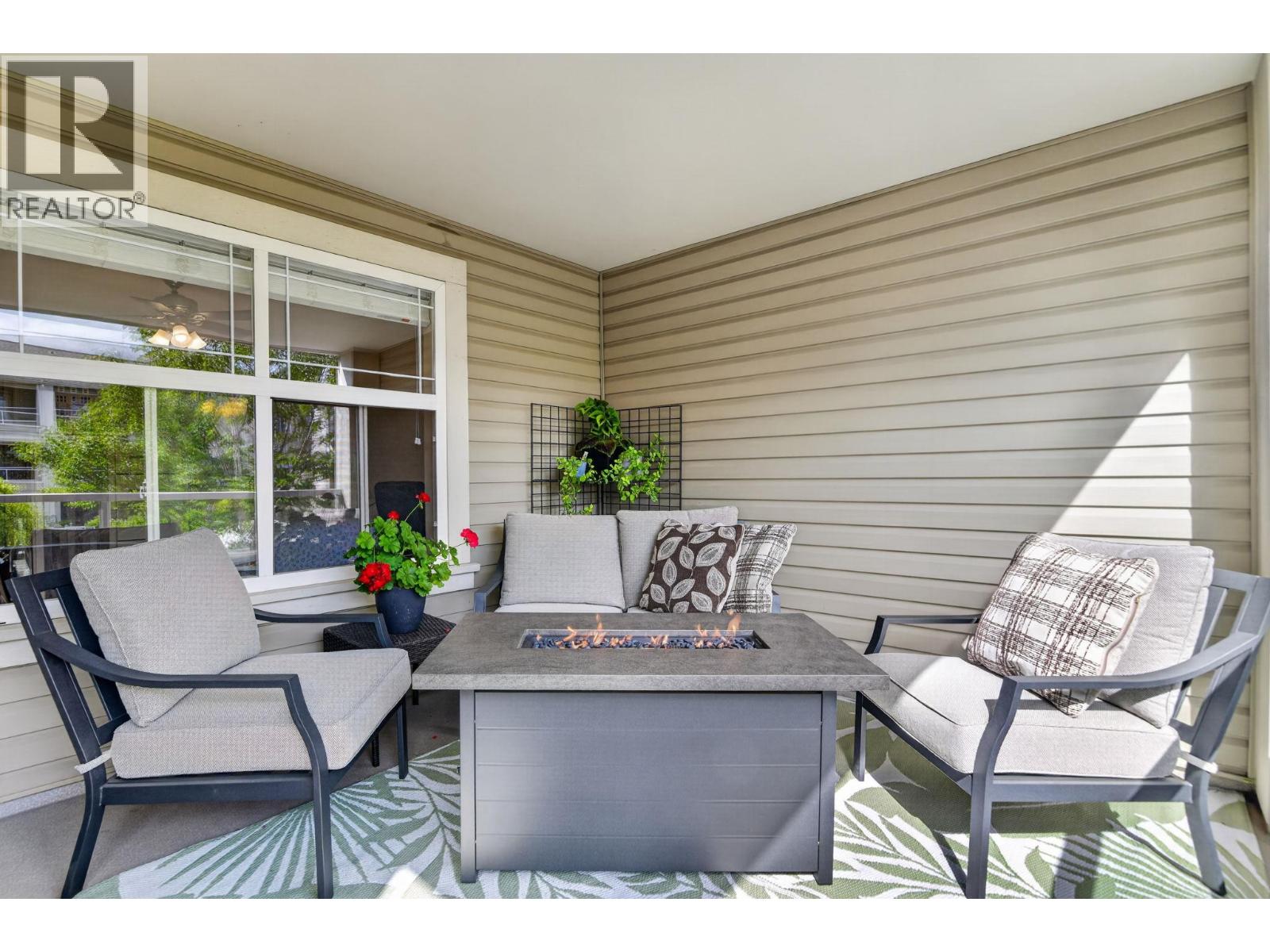 555 Houghton Road Unit# 219
