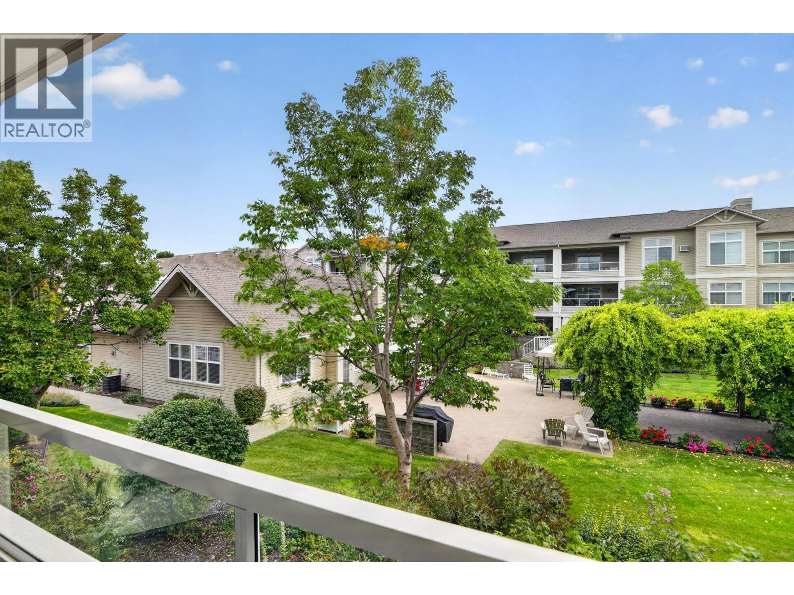 555 Houghton Road Unit# 219