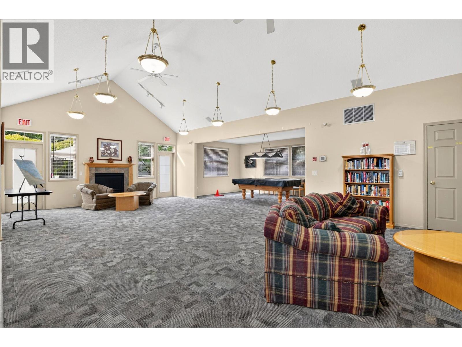 555 Houghton Road Unit# 219