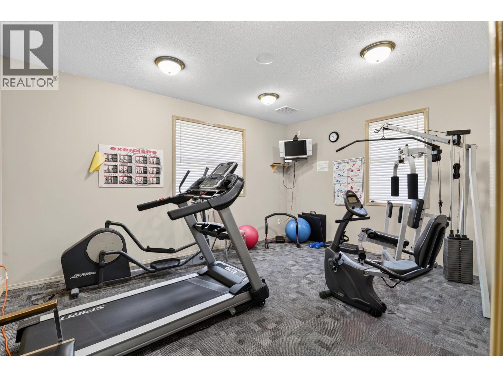 555 Houghton Road Unit# 219