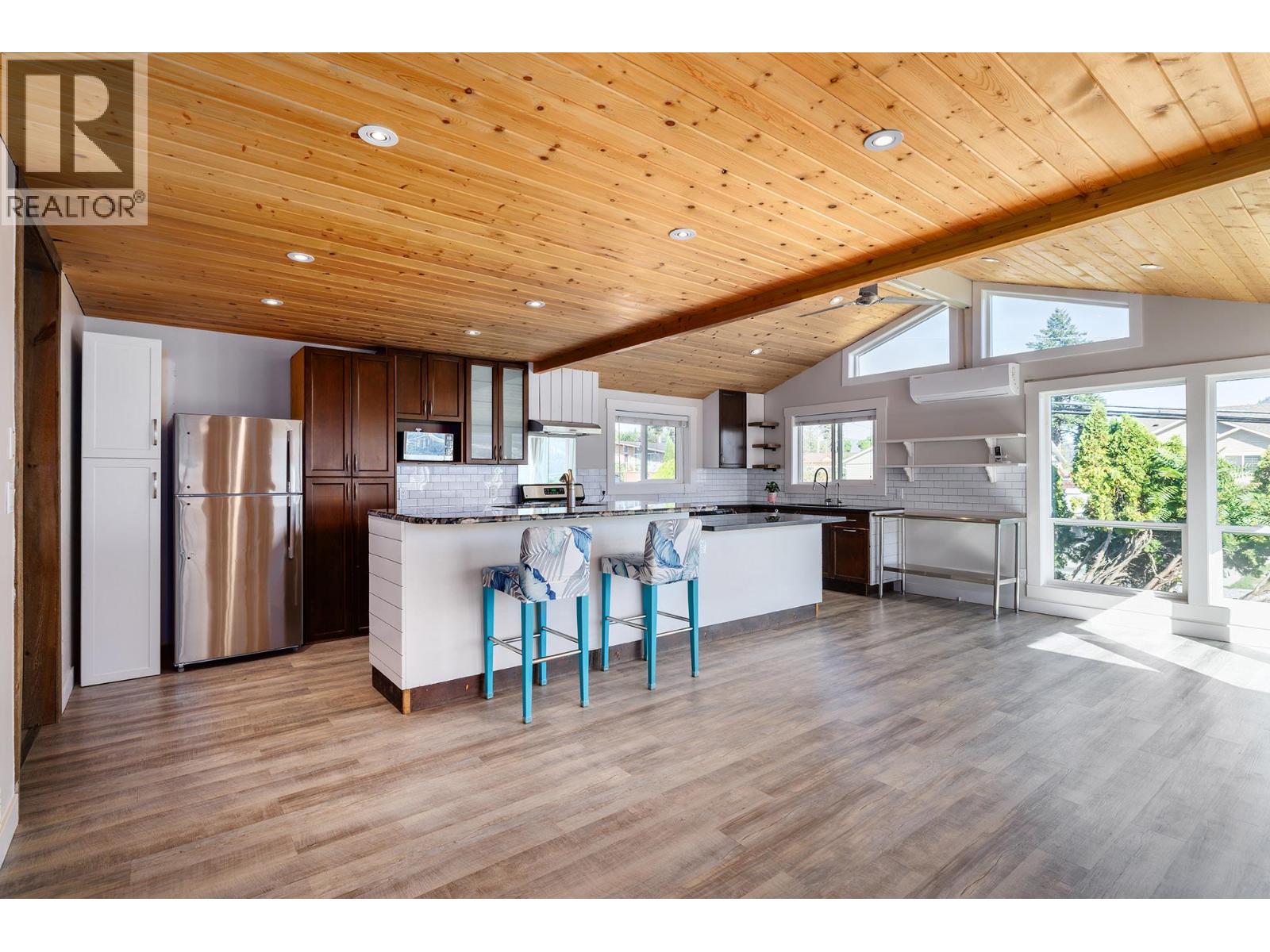2575 Robinson Road
