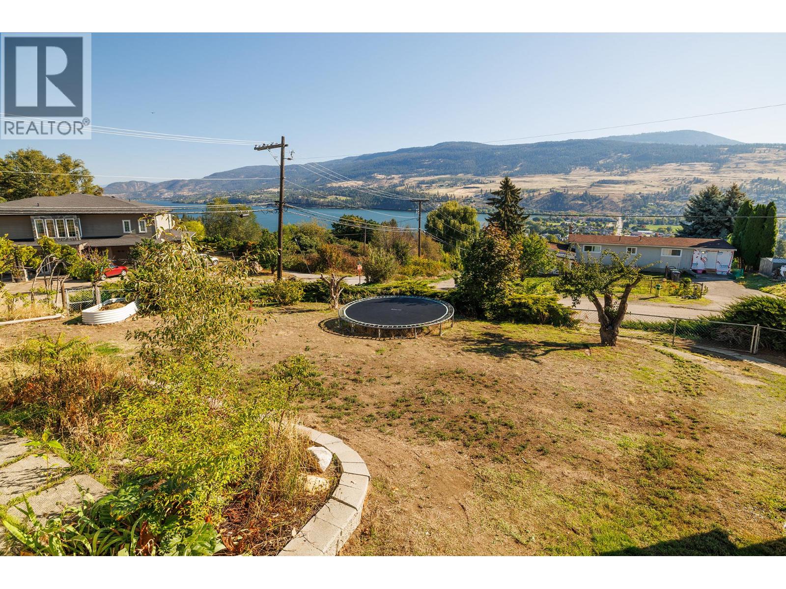 2575 Robinson Road
