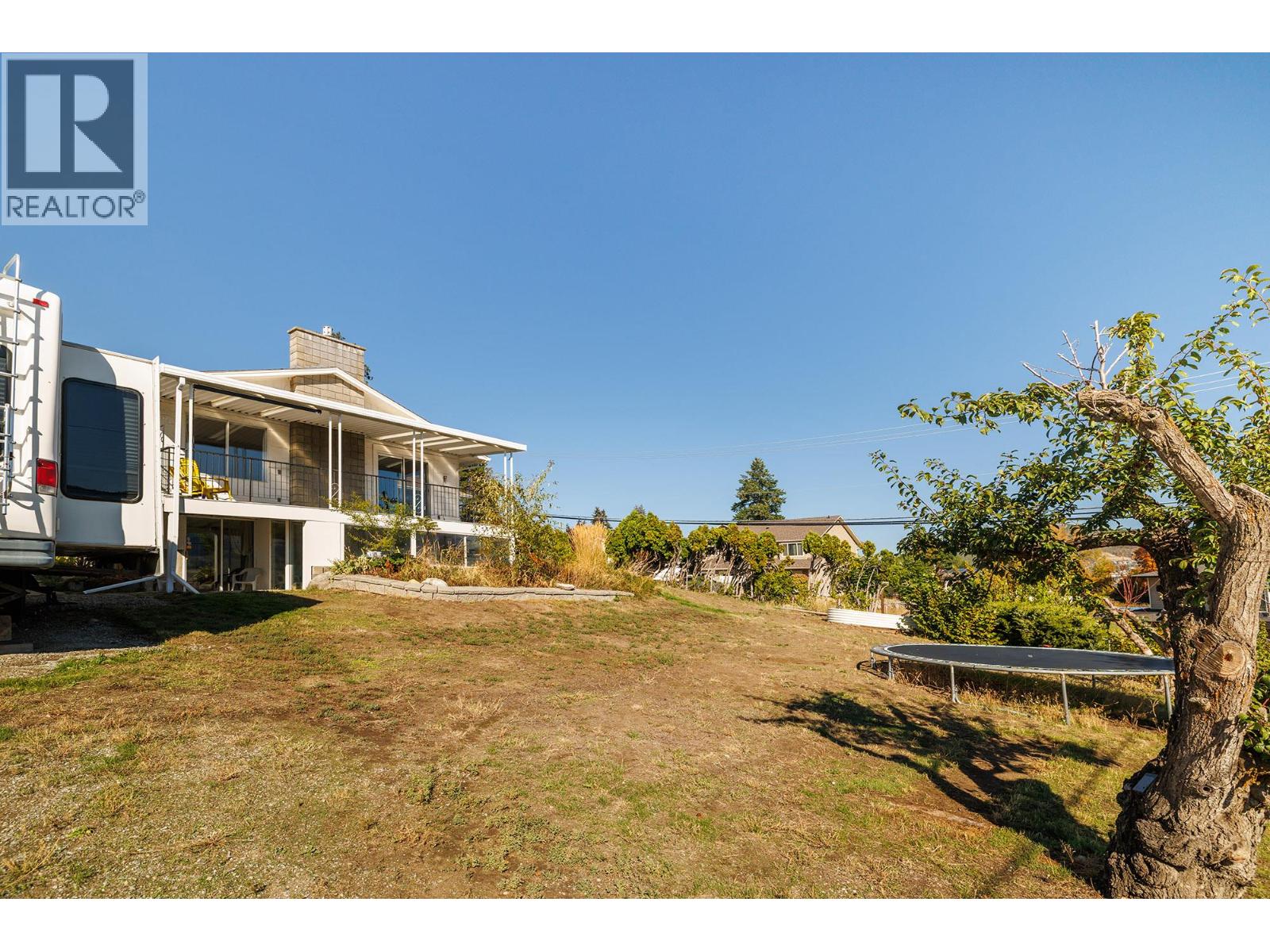 2575 Robinson Road