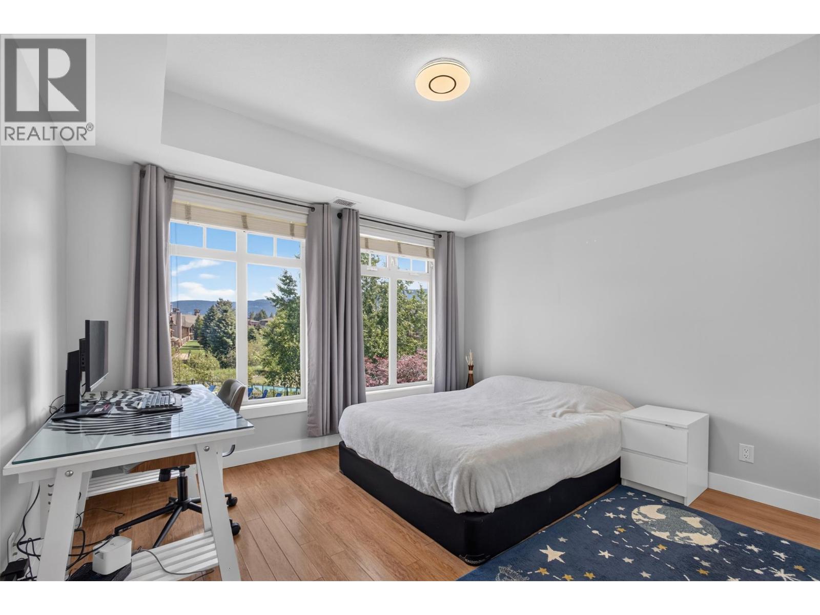 2551 Shoreline Drive Unit# 208