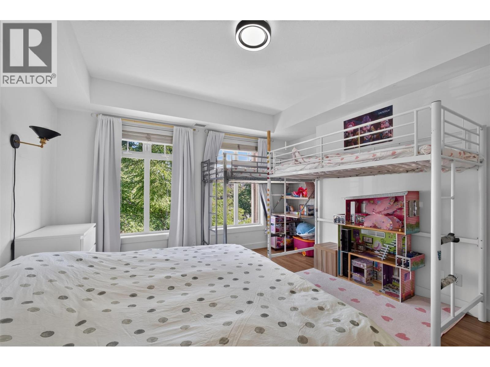 2551 Shoreline Drive Unit# 208