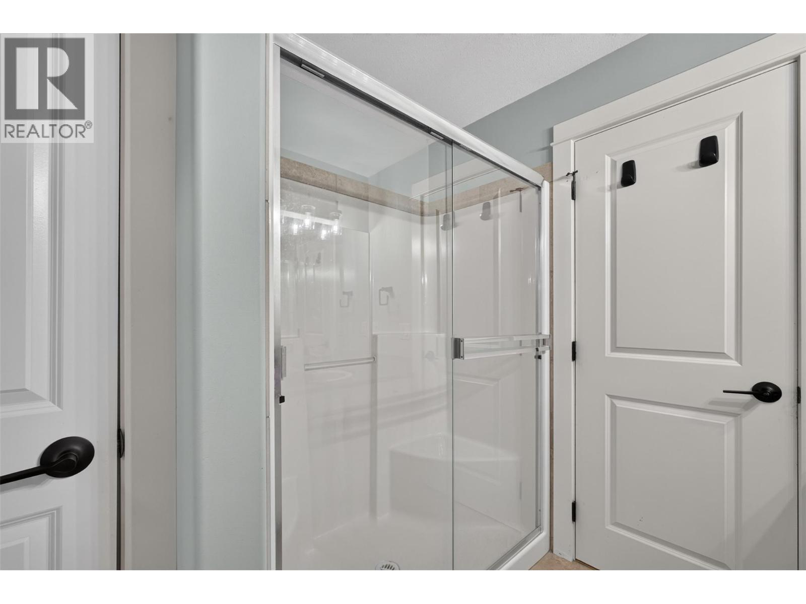 2551 Shoreline Drive Unit# 208