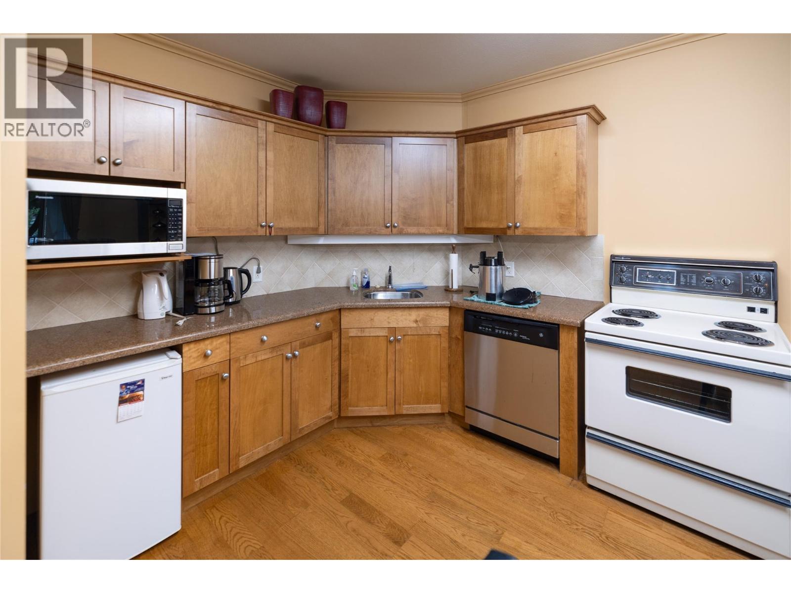 307 Whitman Road Unit# 406