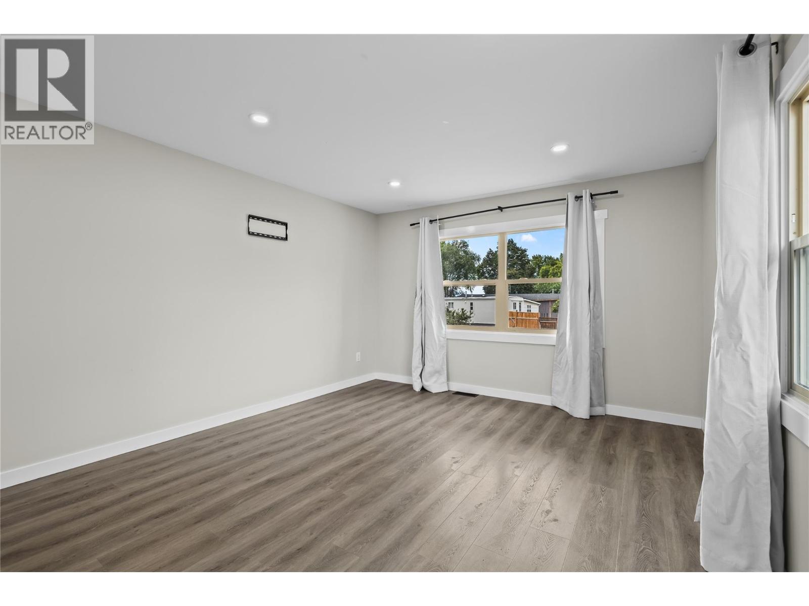 2065 Boucherie Road Unit# 41