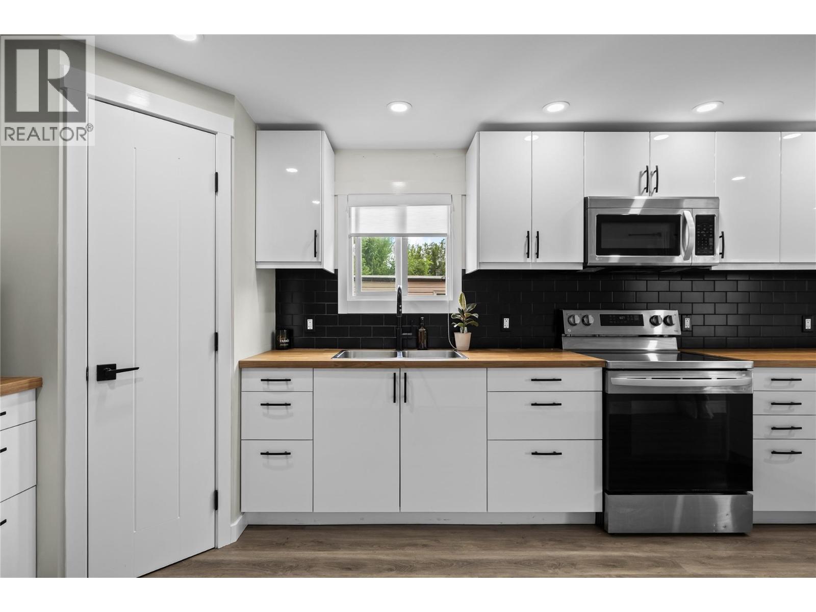 2065 Boucherie Road Unit# 41