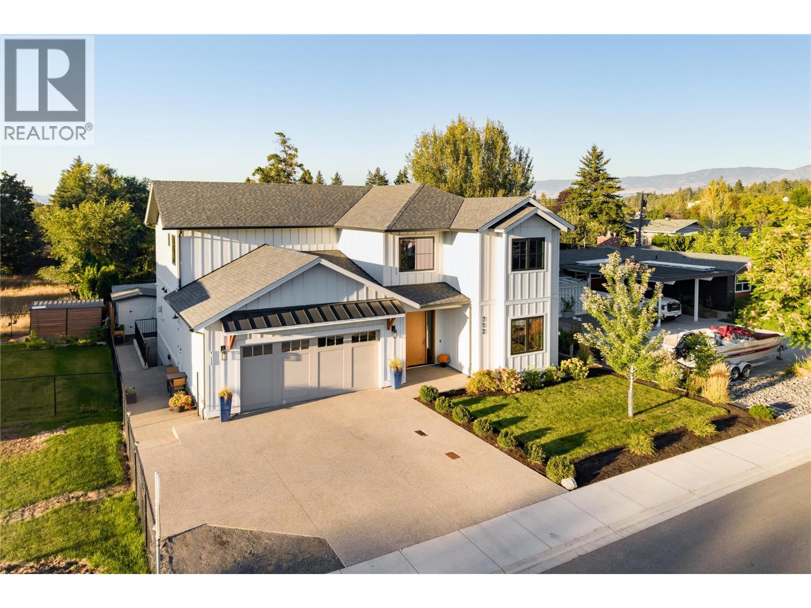 712 Hazell Road