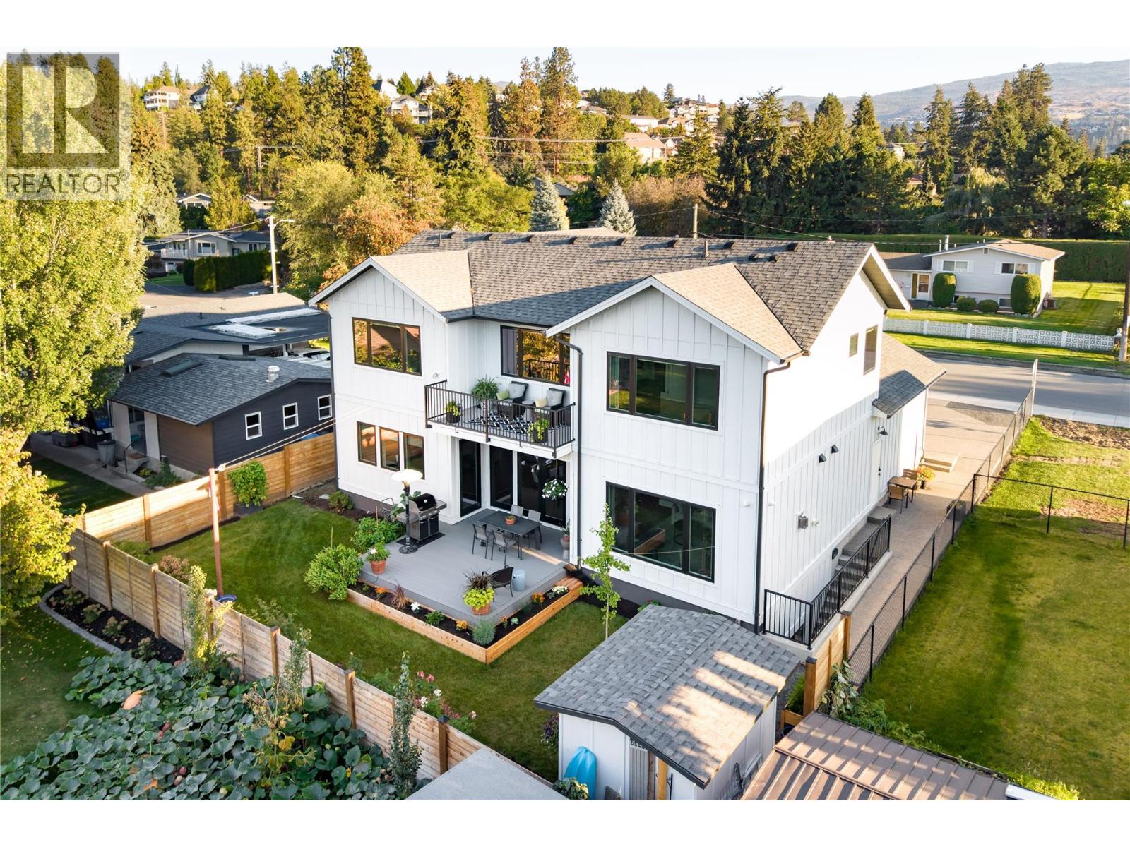 712 Hazell Road