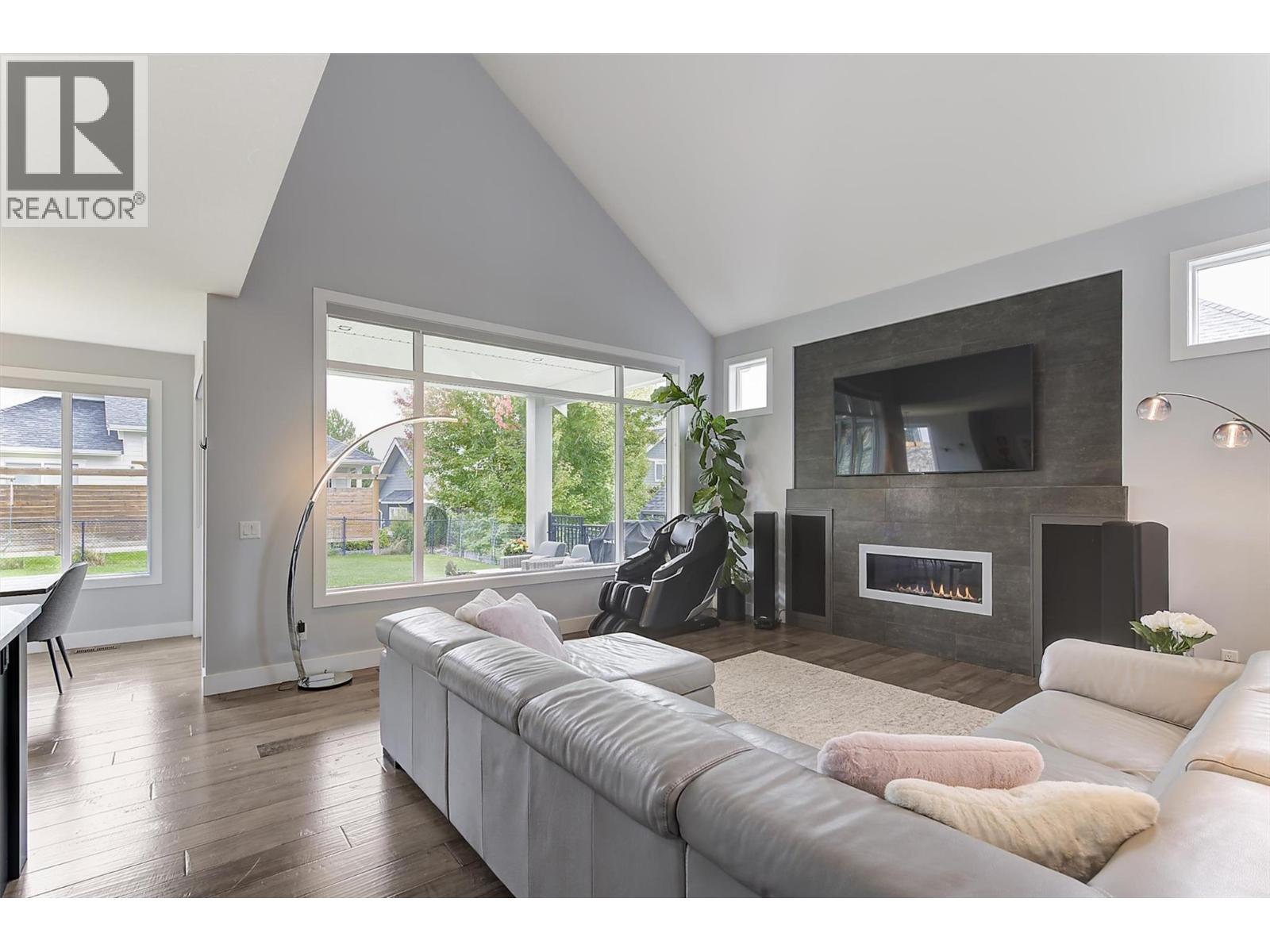 155 Skyland Drive
