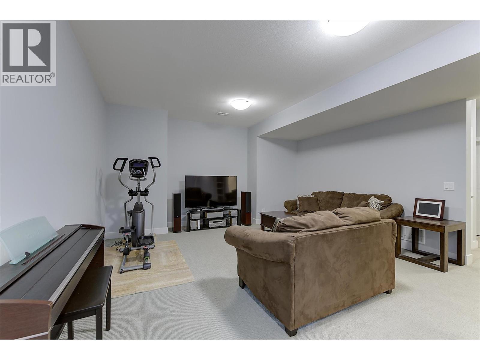 155 Skyland Drive