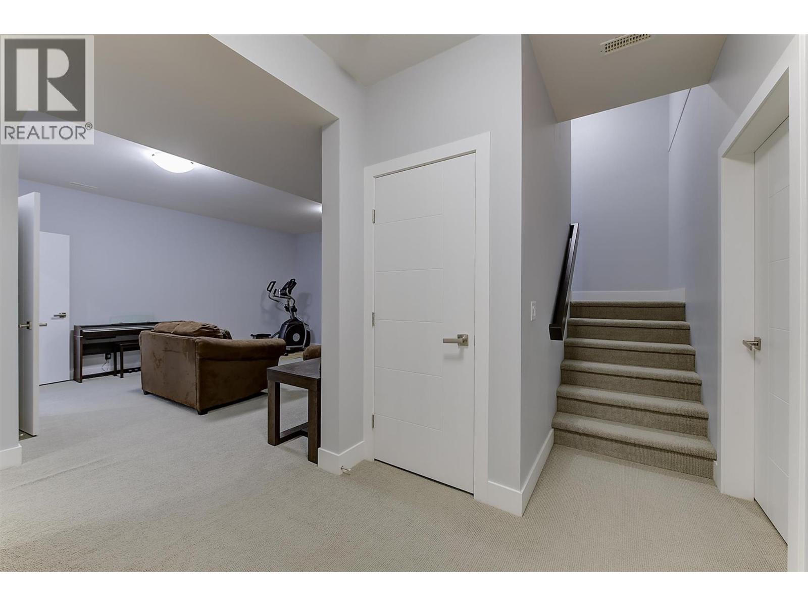 155 Skyland Drive