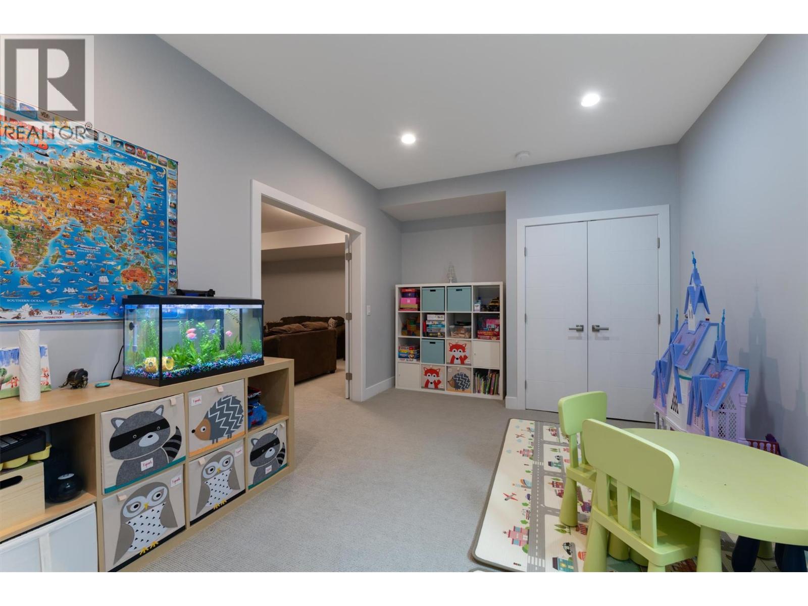 155 Skyland Drive