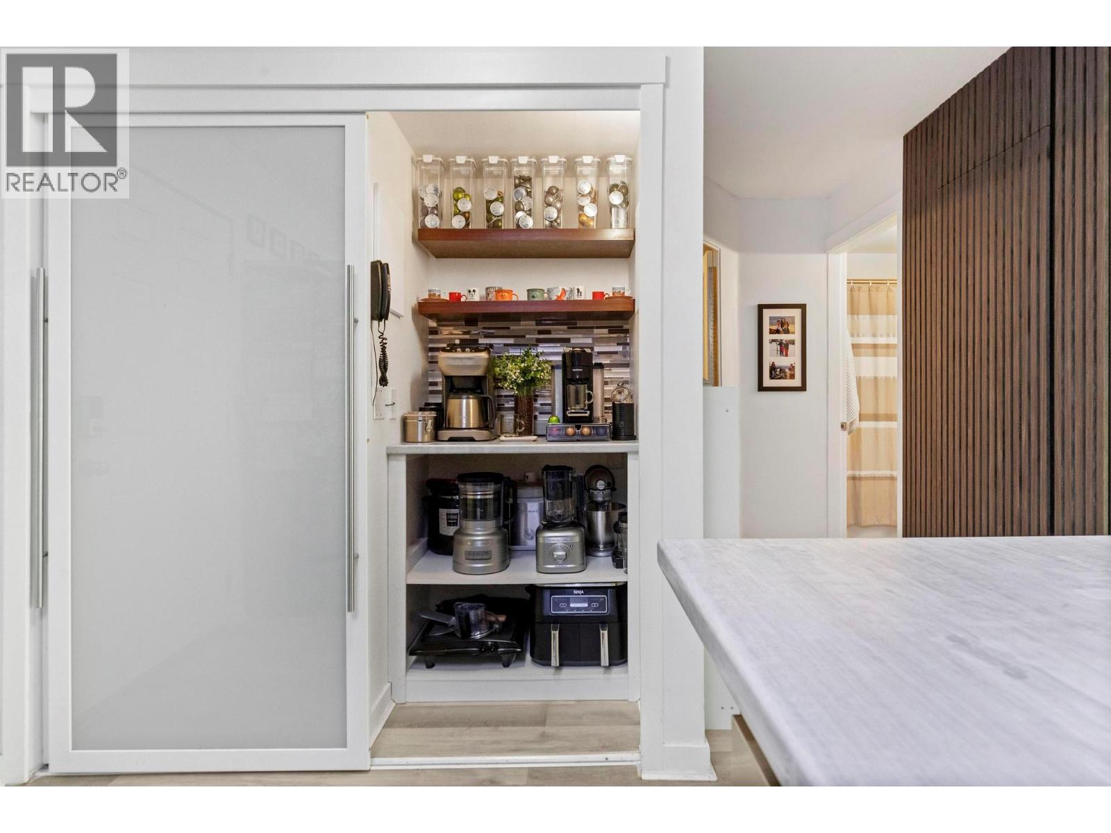 1479 Glenmore Road N Unit# 214
