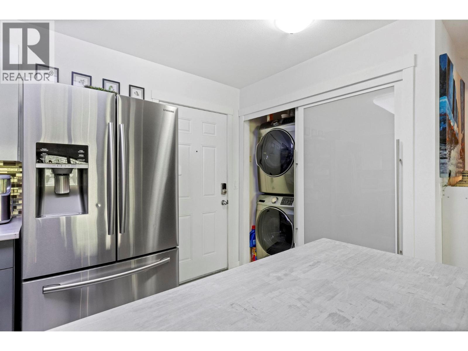 1479 Glenmore Road N Unit# 214