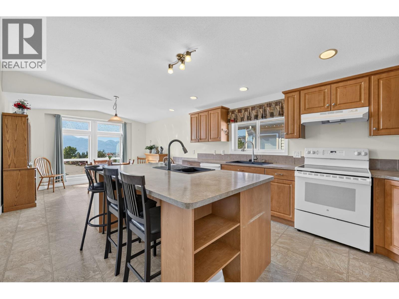 2440 Old Okanagan Highway Unit# 1311