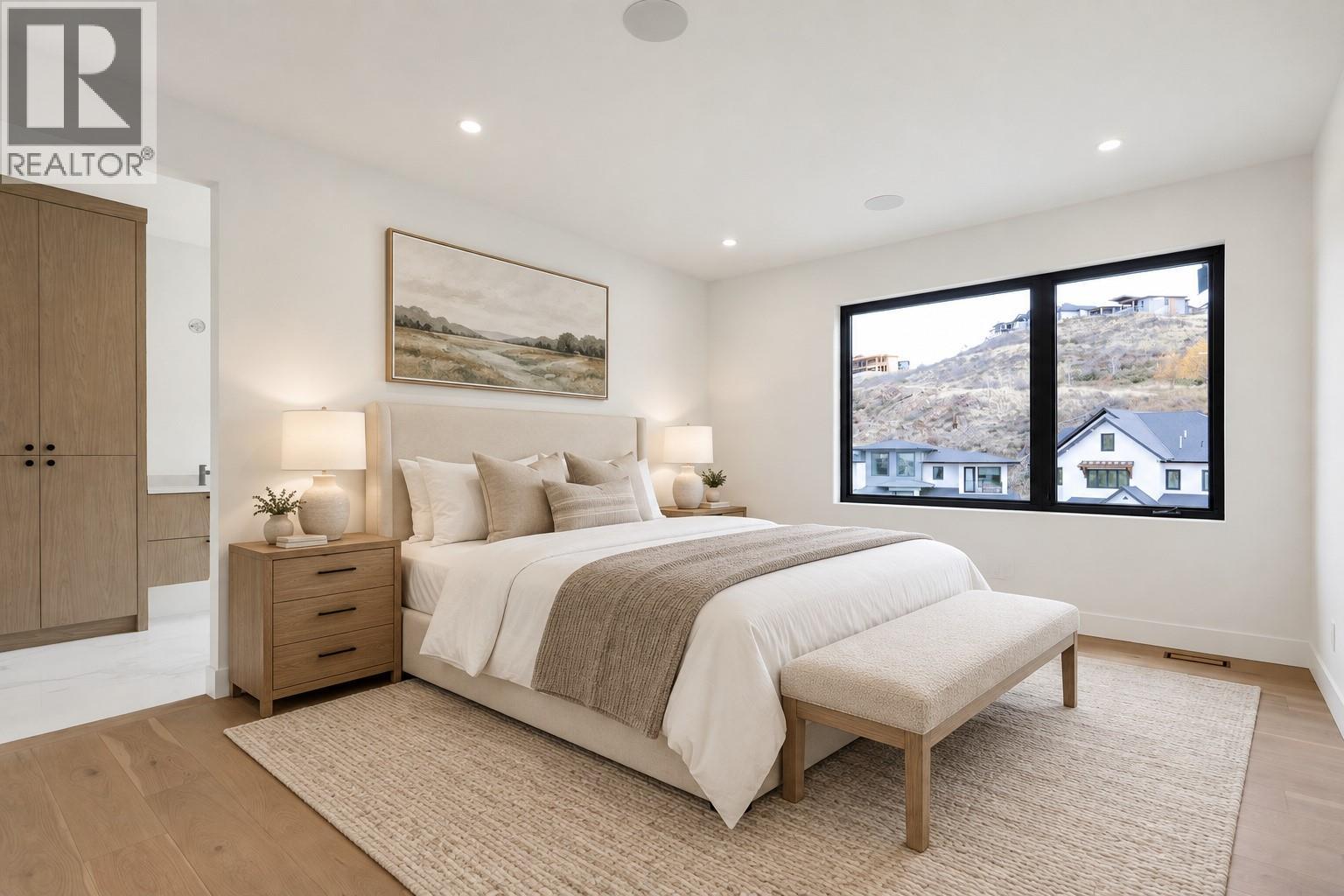 5533 Foothill Court