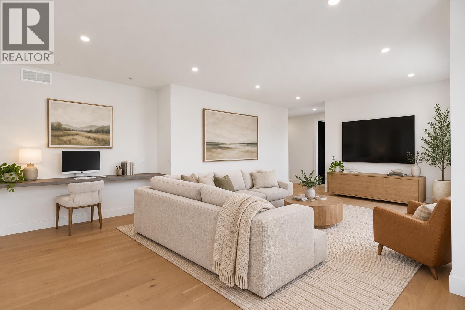 5533 Foothill Court