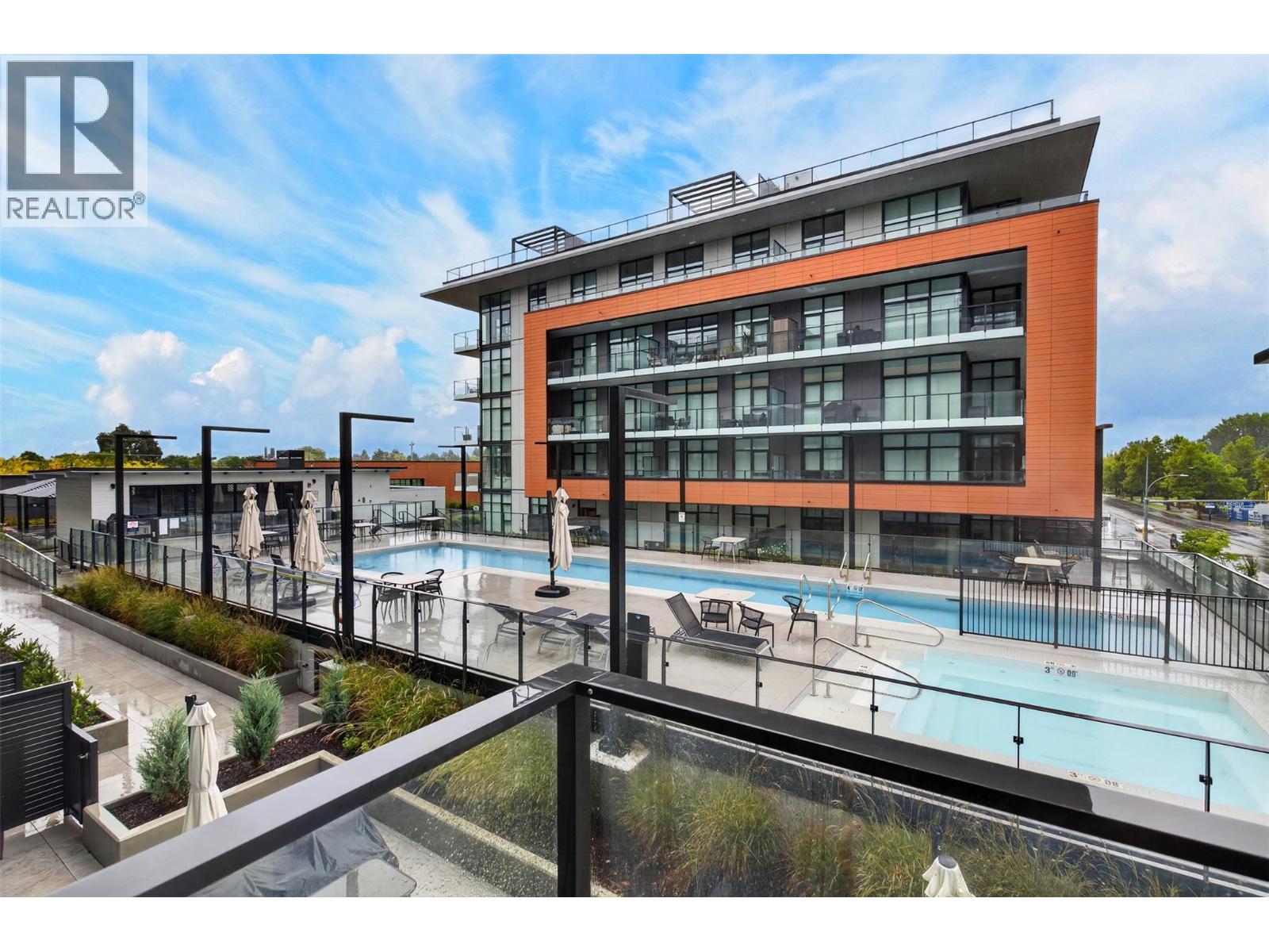 3389 Lakeshore Road Unit# 315
