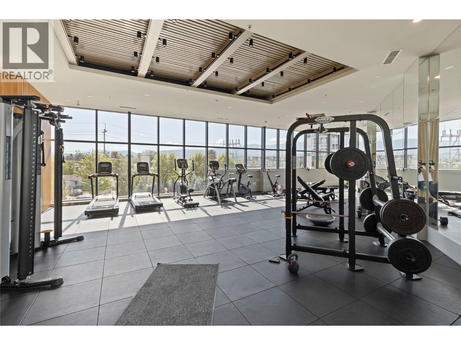 3389 Lakeshore Road Unit# 315