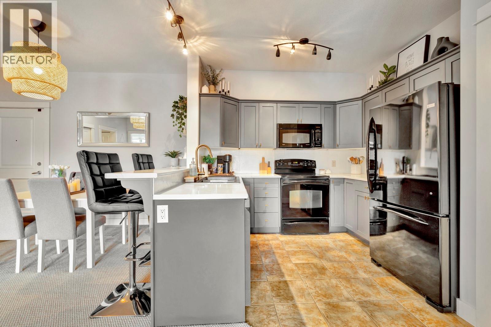 2551 Shoreline Drive Unit# 214