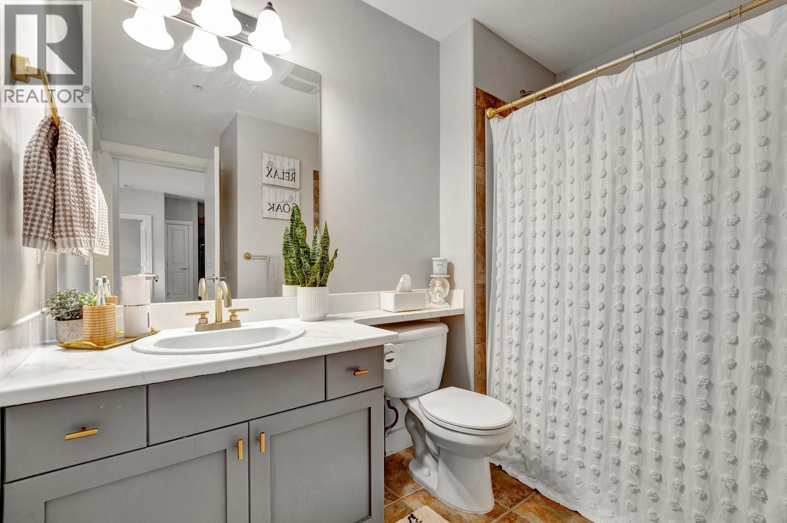 2551 Shoreline Drive Unit# 214
