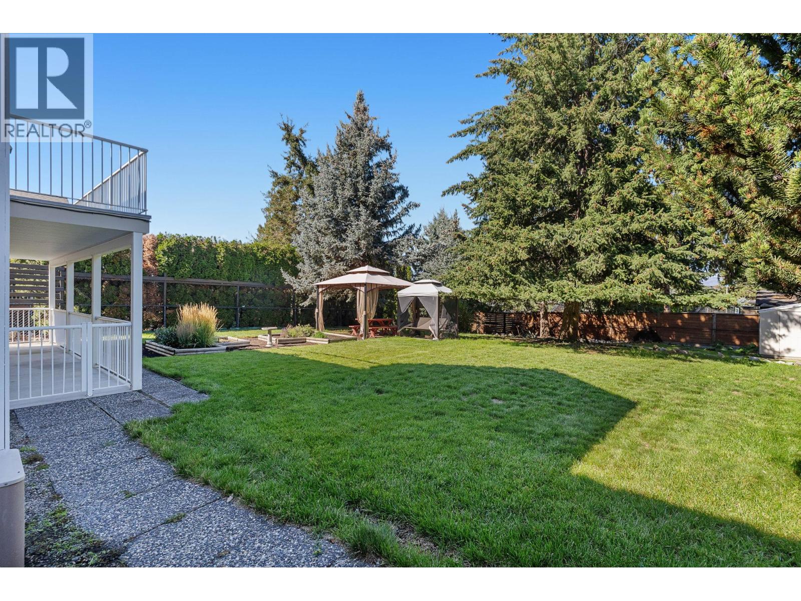 416 Quilchena Drive