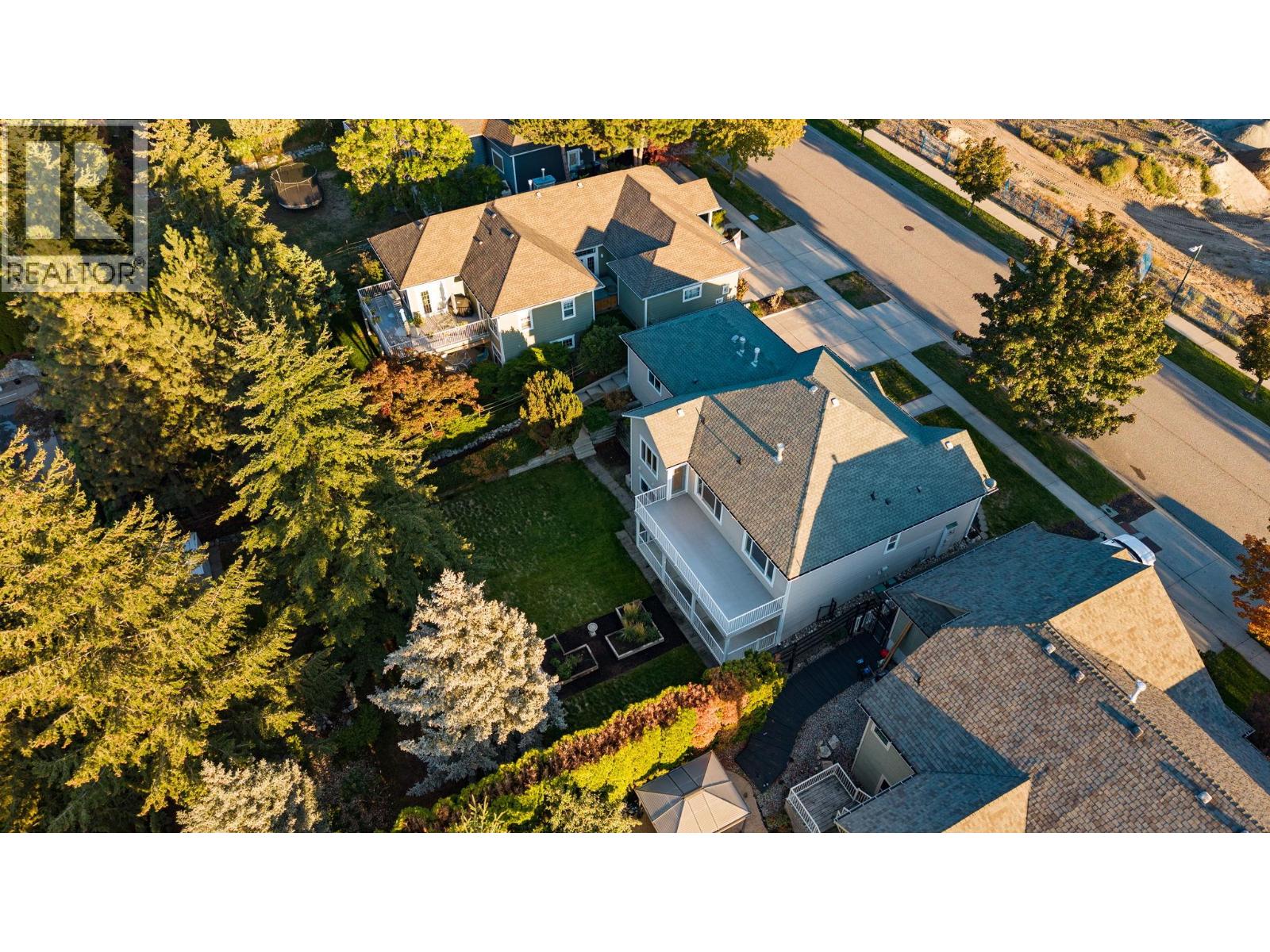 416 Quilchena Drive
