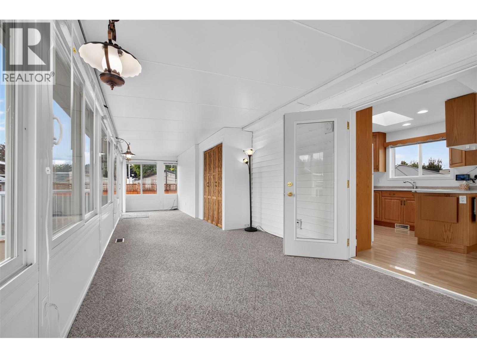 415 Commonwealth Road Unit# 220