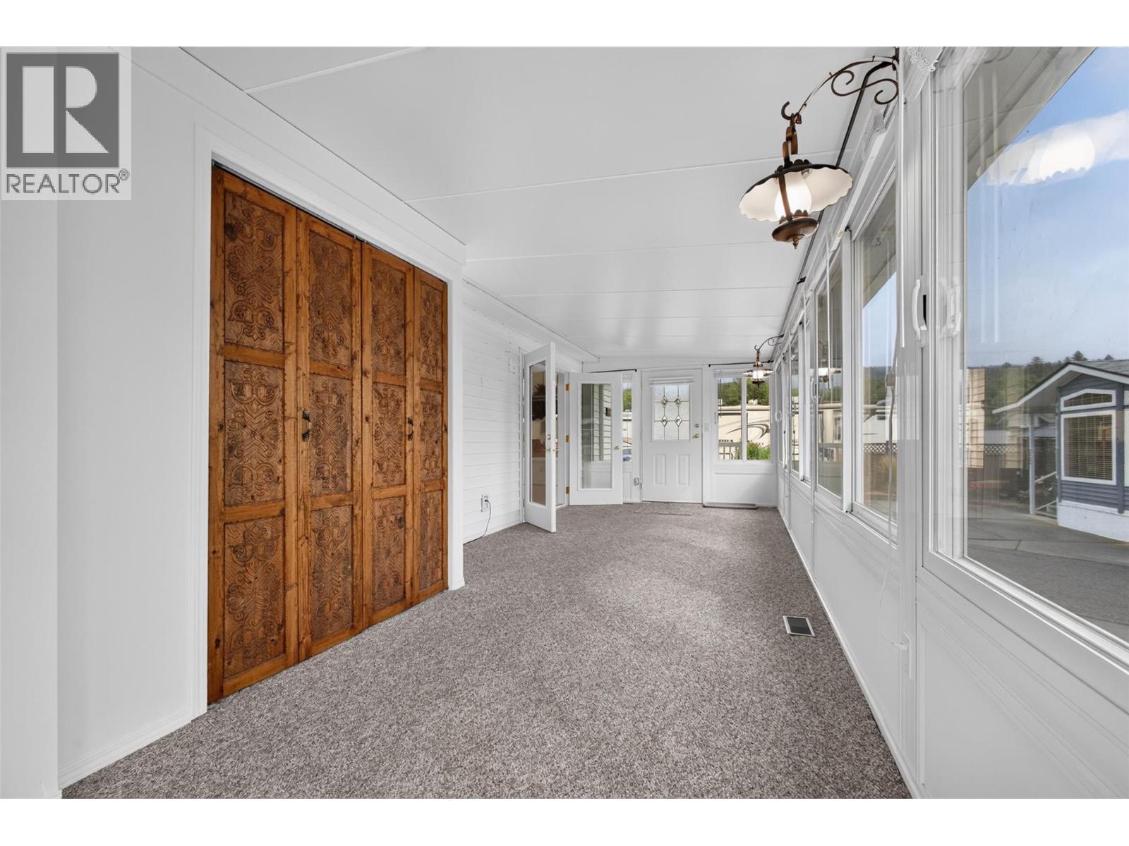 415 Commonwealth Road Unit# 220