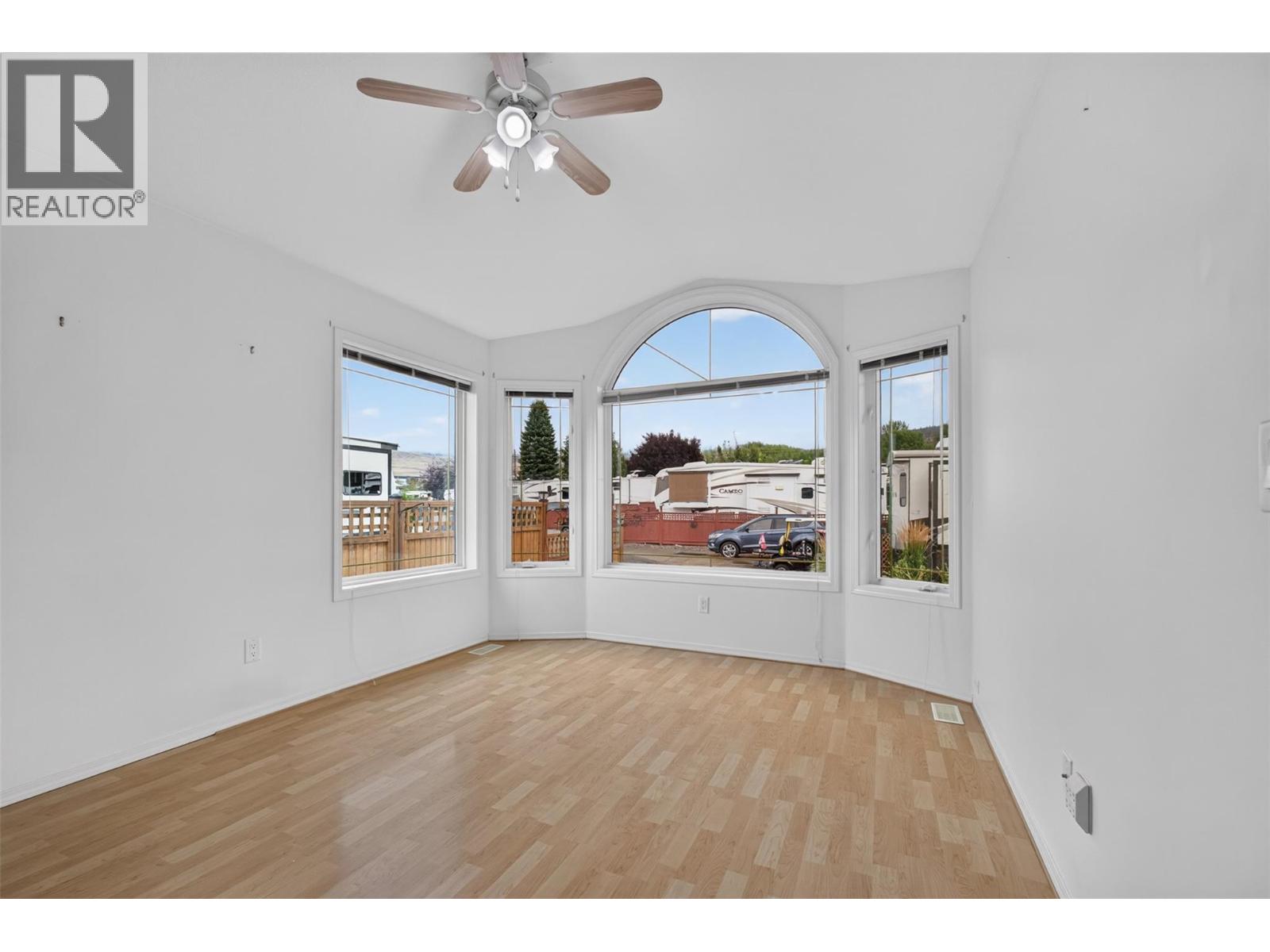 415 Commonwealth Road Unit# 220