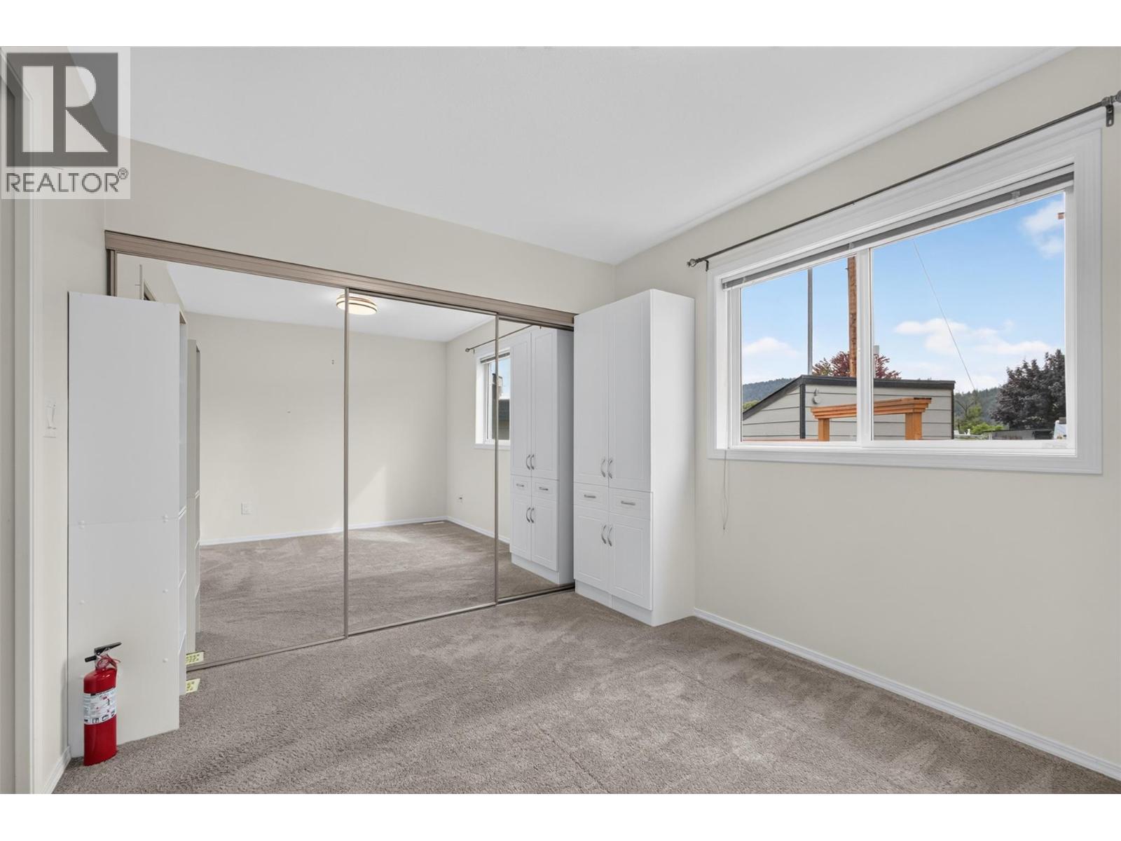415 Commonwealth Road Unit# 220