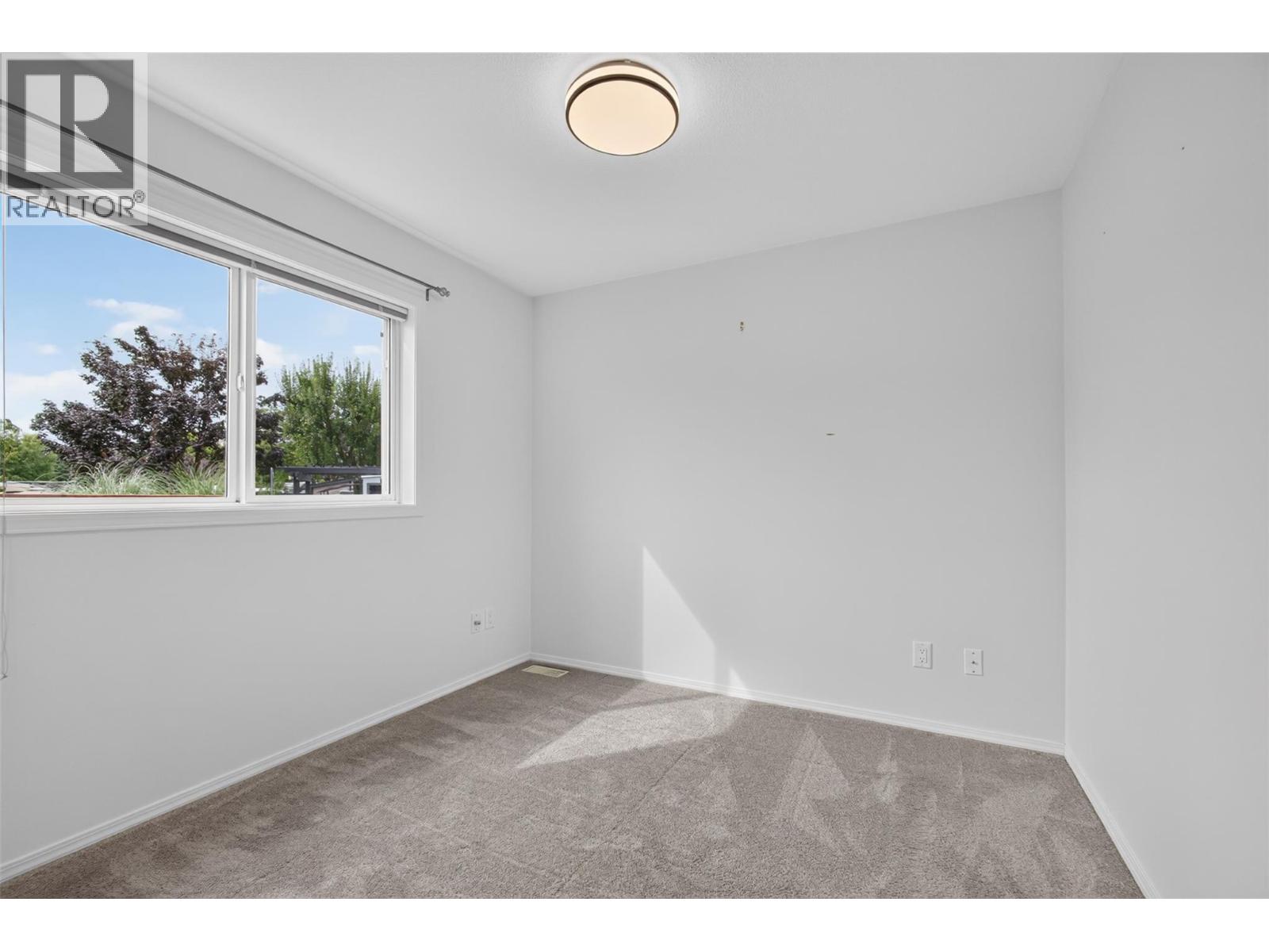 415 Commonwealth Road Unit# 220