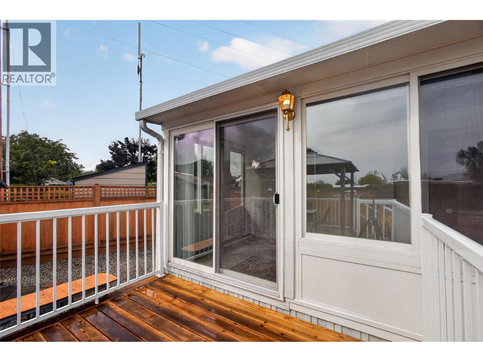 415 Commonwealth Road Unit# 220