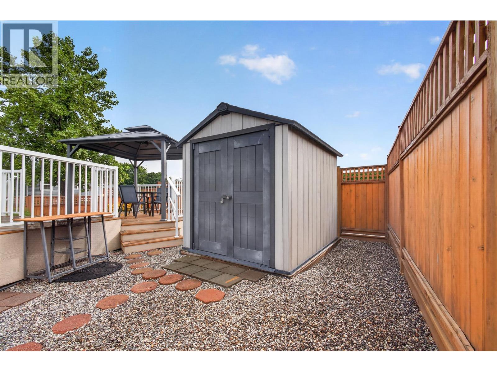 415 Commonwealth Road Unit# 220