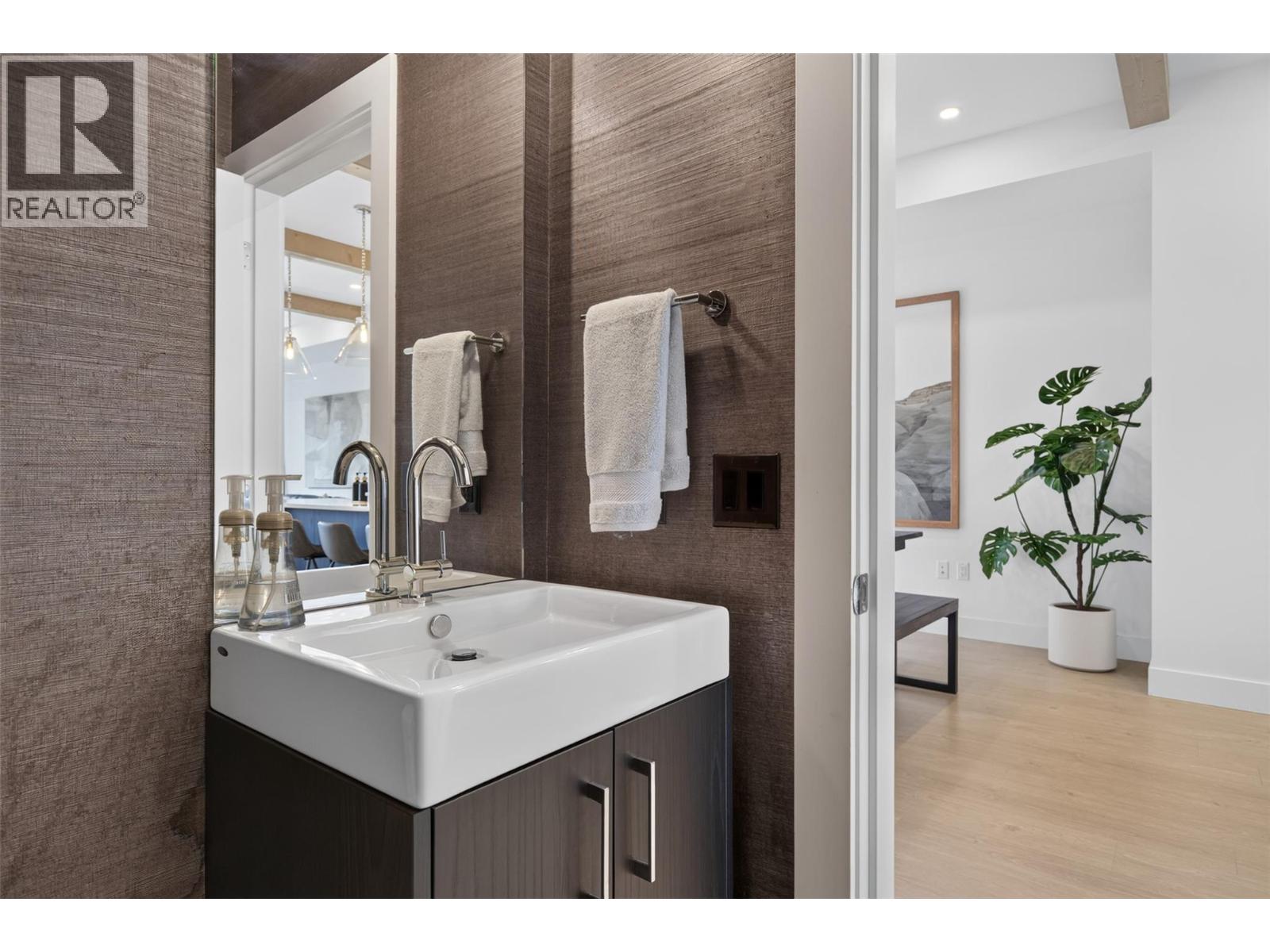2100 Campbell Place Unit# 103