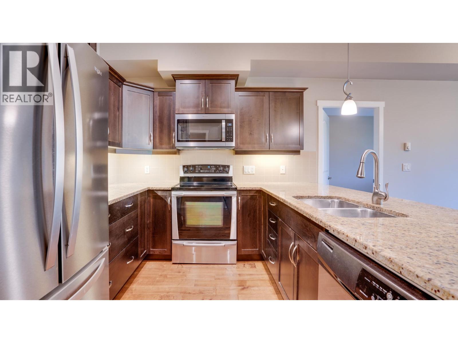 3735 Casorso Road Unit# 105