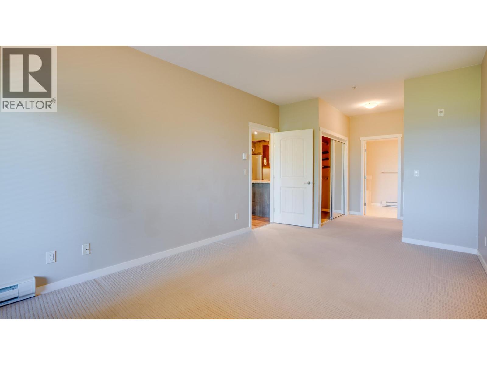 3735 Casorso Road Unit# 105