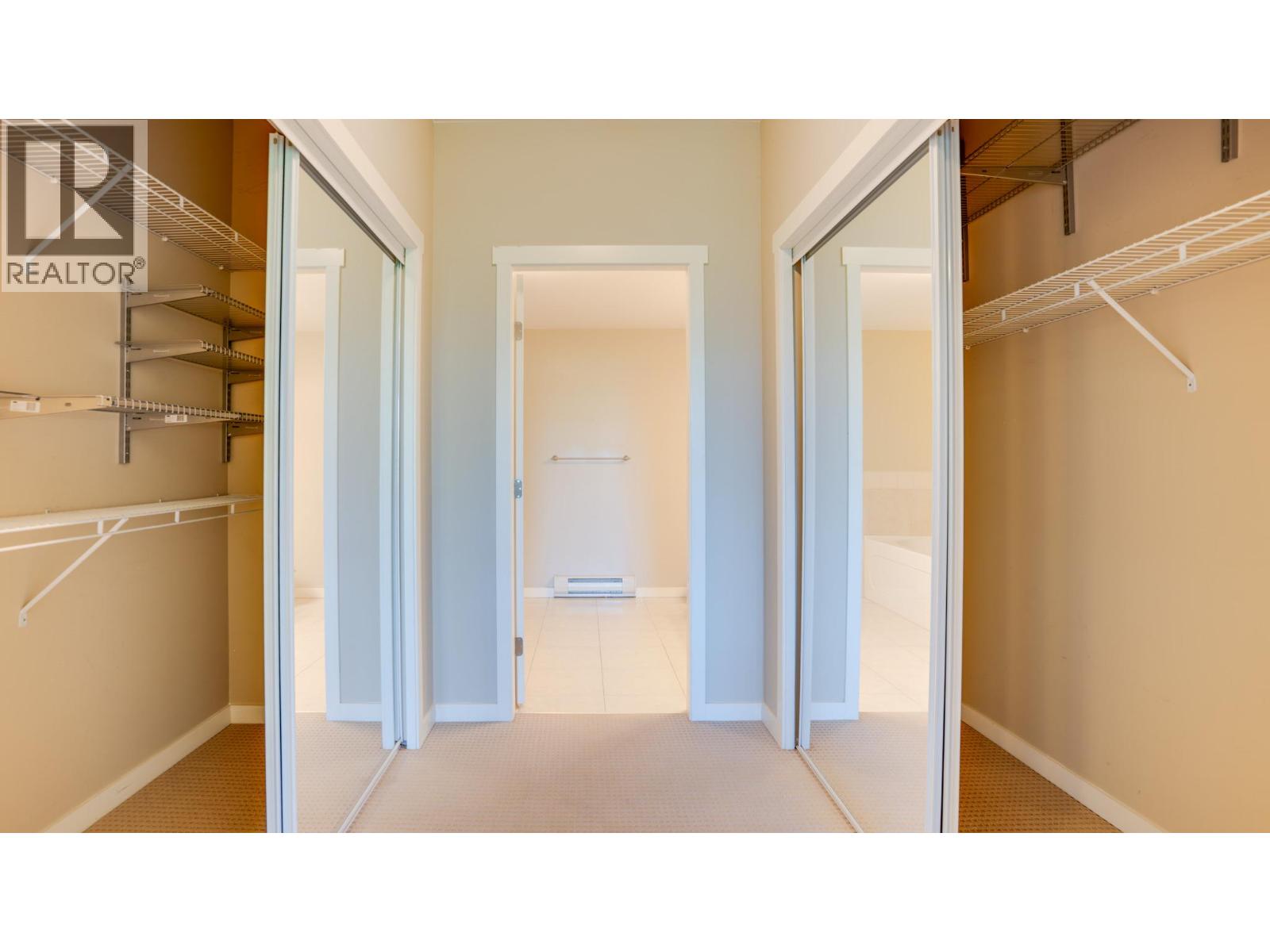 3735 Casorso Road Unit# 105