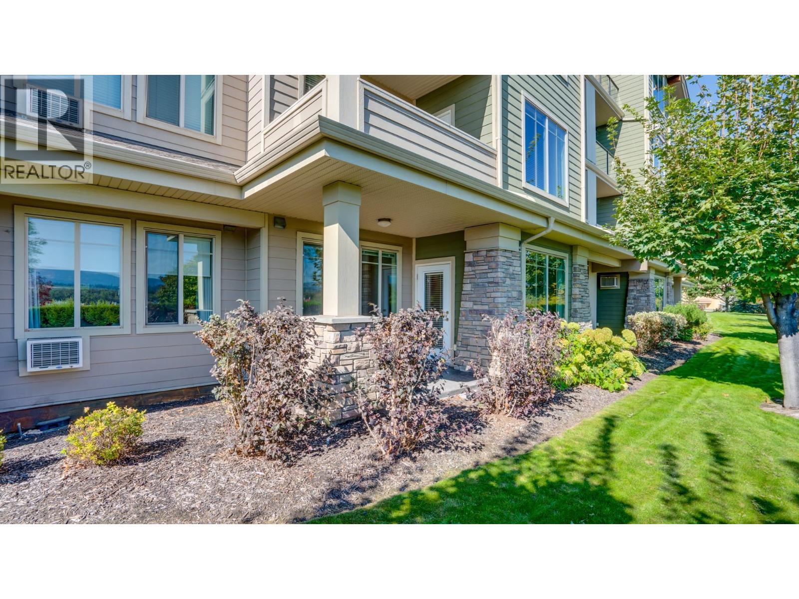 3735 Casorso Road Unit# 105