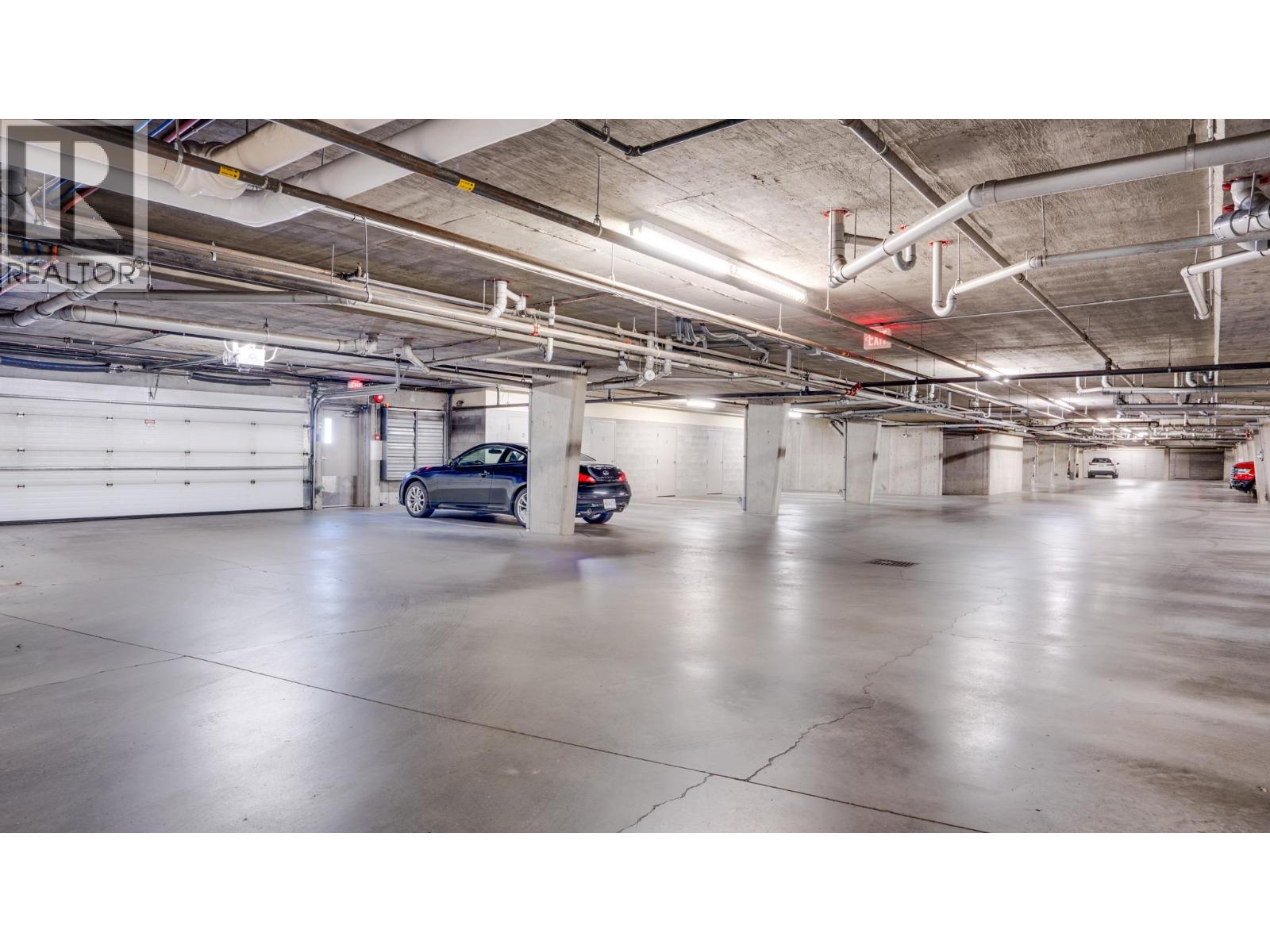3735 Casorso Road Unit# 105