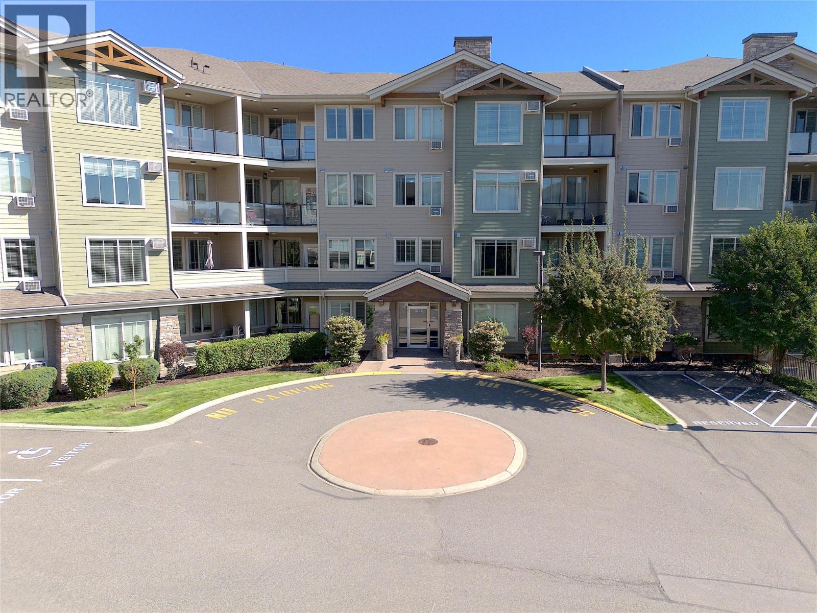 3735 Casorso Road Unit# 105